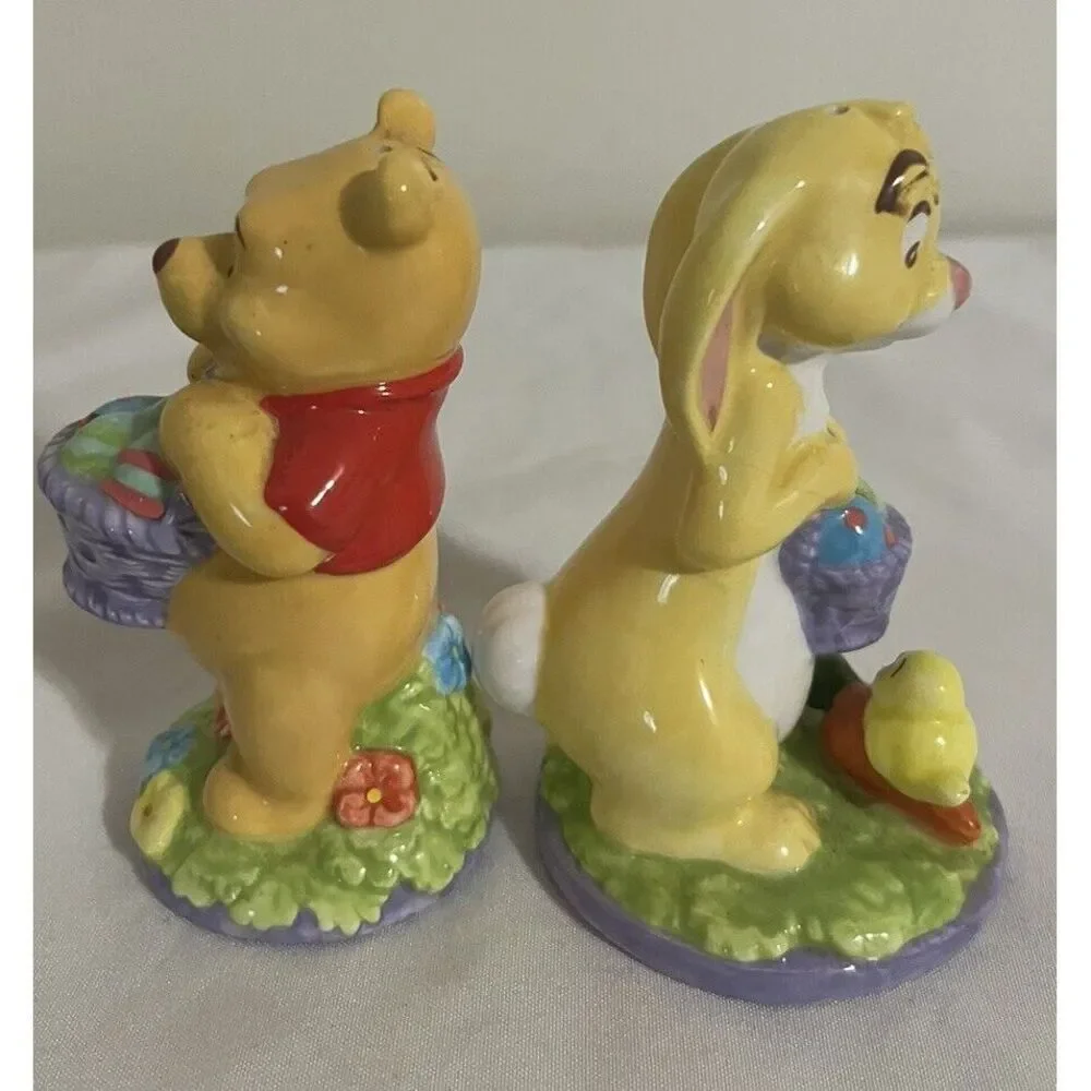 Disney Easter Winnie The Pooh‎ And Rabbit Easter Tray Salt & Pepper